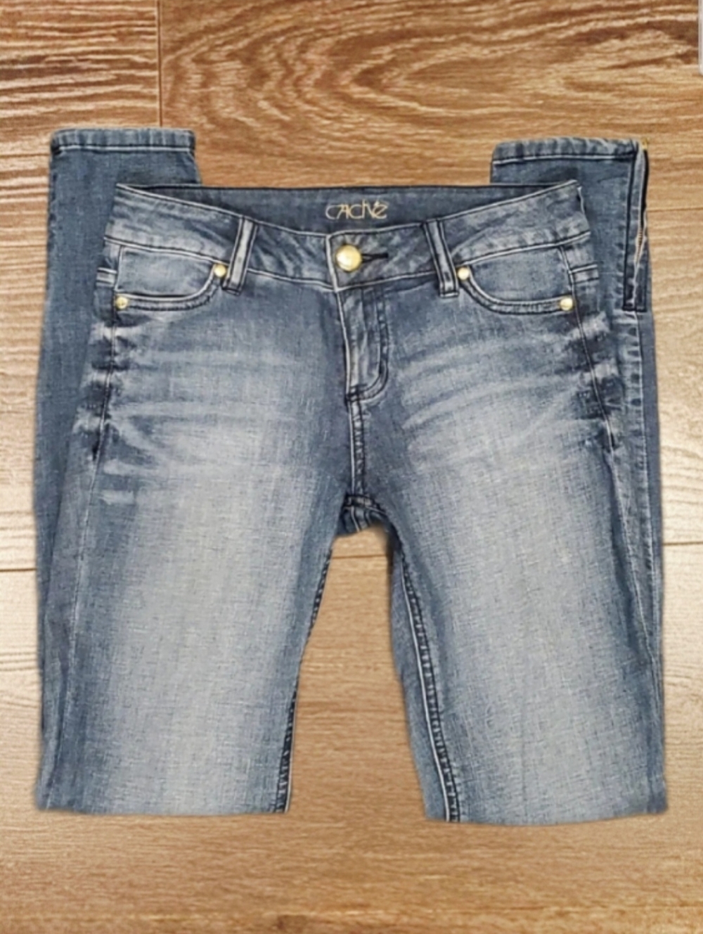 Cache Women's Medium Blue Fade Denim Jeggings
